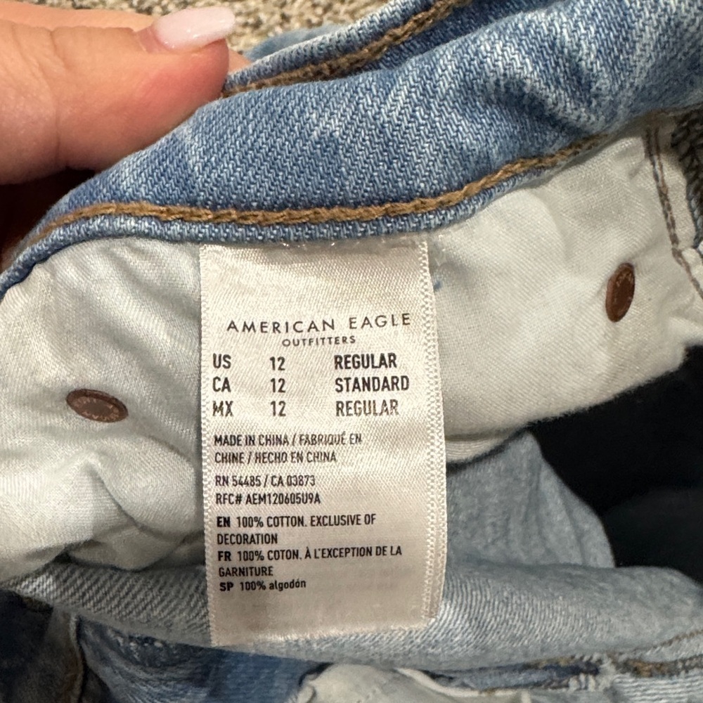 American Eagle Women's Casual Blue Ripped Jeans - Picture 3 of 4
